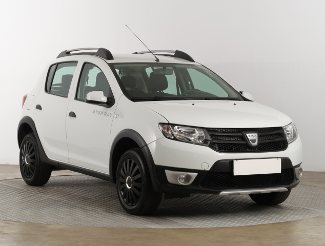 Dacia Sandero 2015