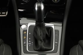 Volkswagen Golf - 2020