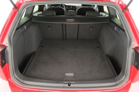 Volkswagen Golf - 2020
