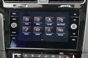 Volkswagen Golf - 2020