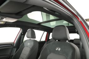 Volkswagen Golf - 2020