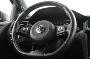 Volkswagen Golf - 2020