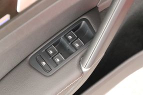 Volkswagen Golf - 2020