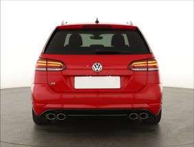 Volkswagen Golf - 2020