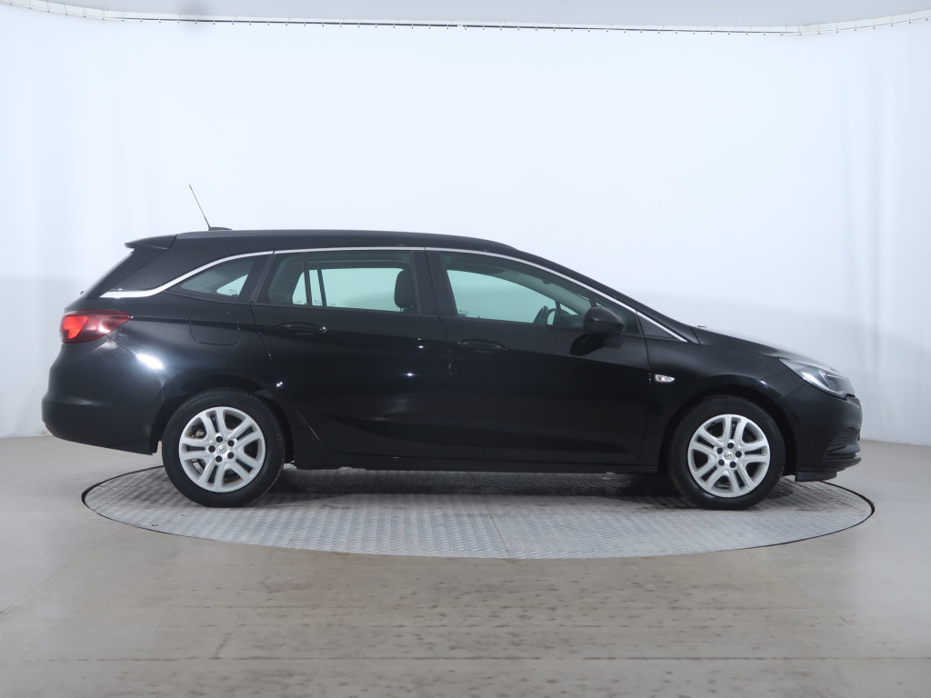 Opel Astra 2018 1.6 CDTI 124026km Kombi