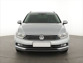 Volkswagen Passat - 2015