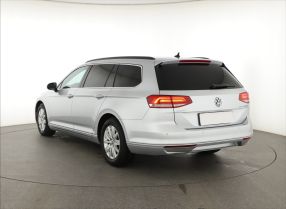 Volkswagen Passat - 2015