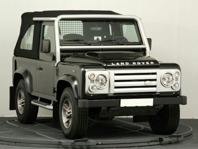 Land Rover Defender 2009
