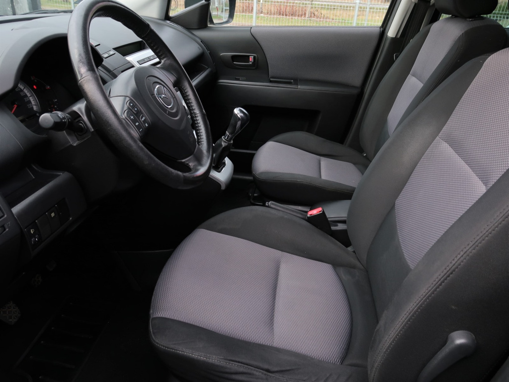Mazda 5