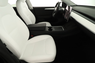 Tesla Model Y - 2023