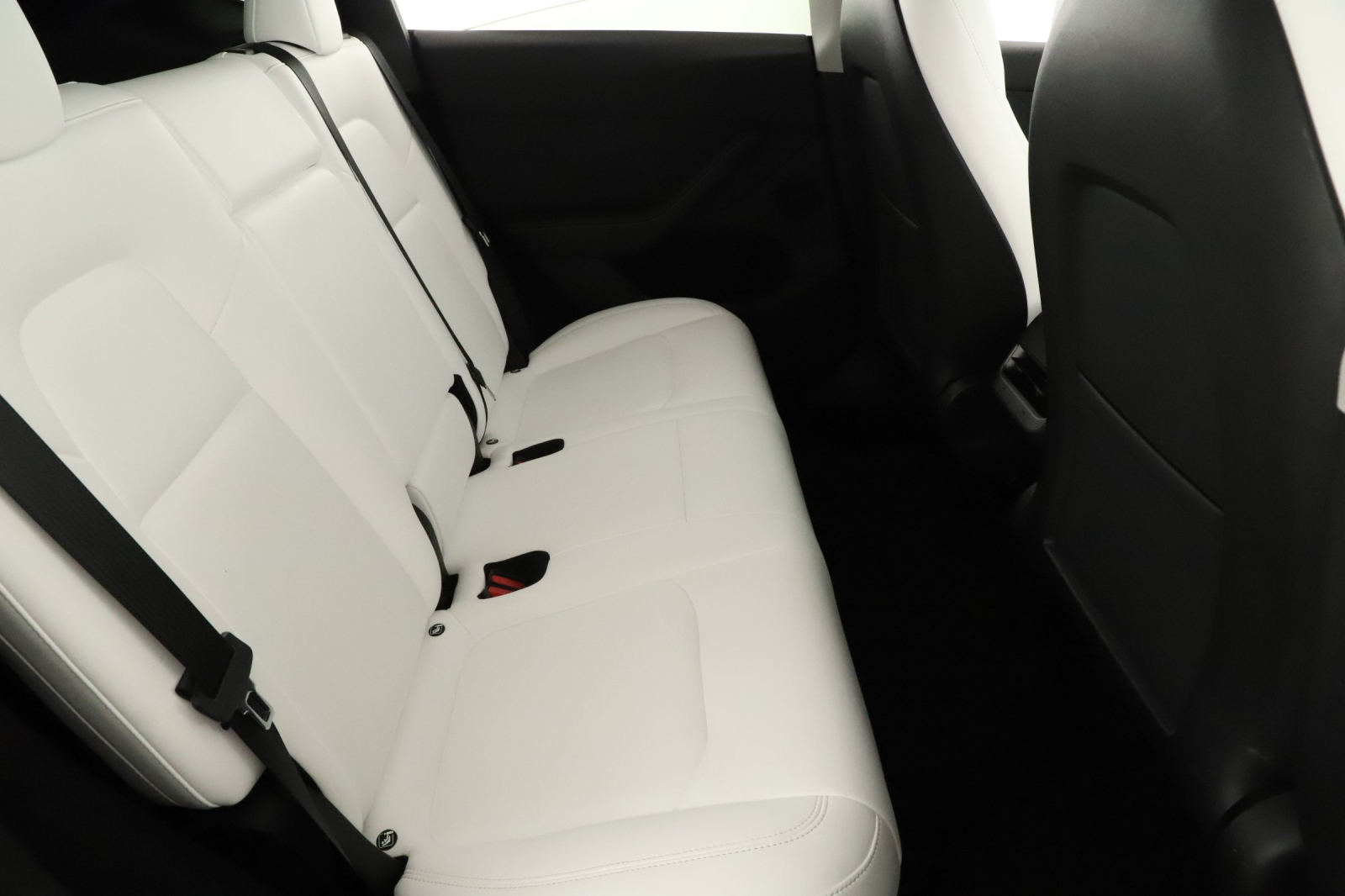 Tesla Model Y - 2023