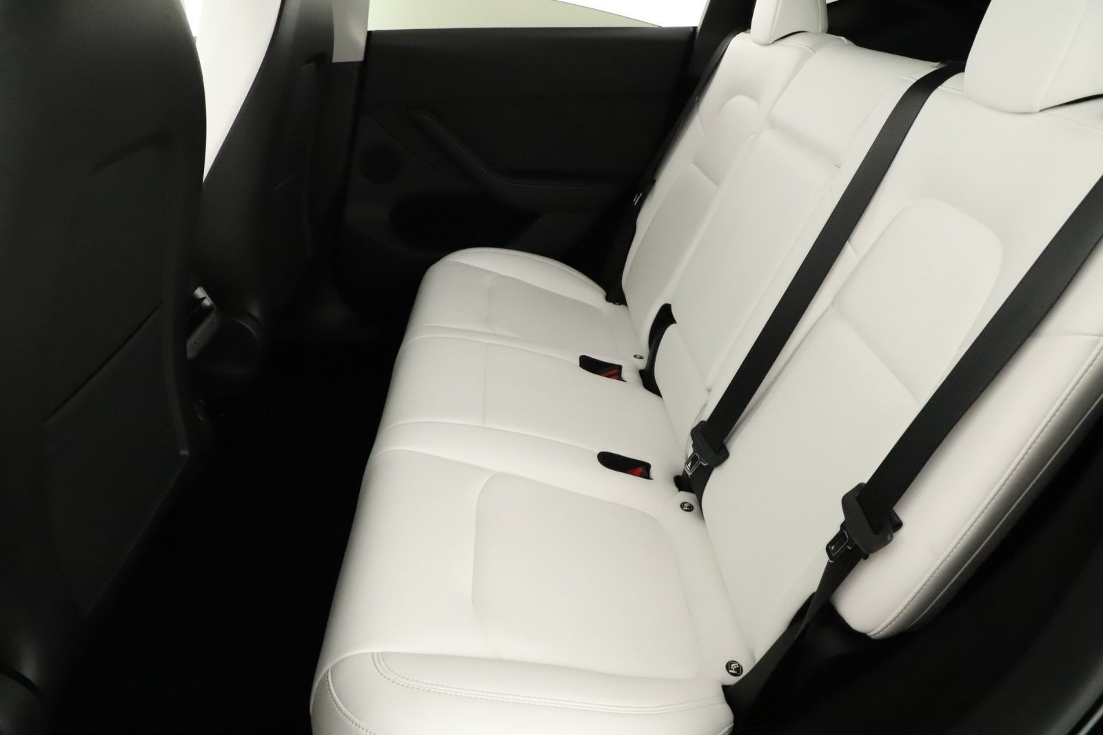 Tesla Model Y - 2023