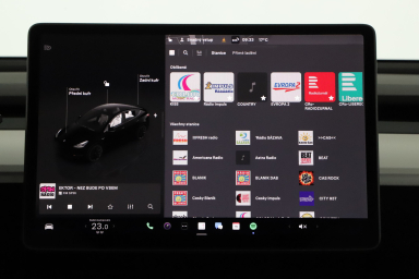 Tesla Model Y - 2023