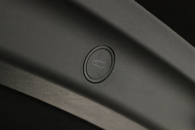 Tesla Model Y - 2023