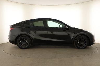 Tesla Model Y - 2023