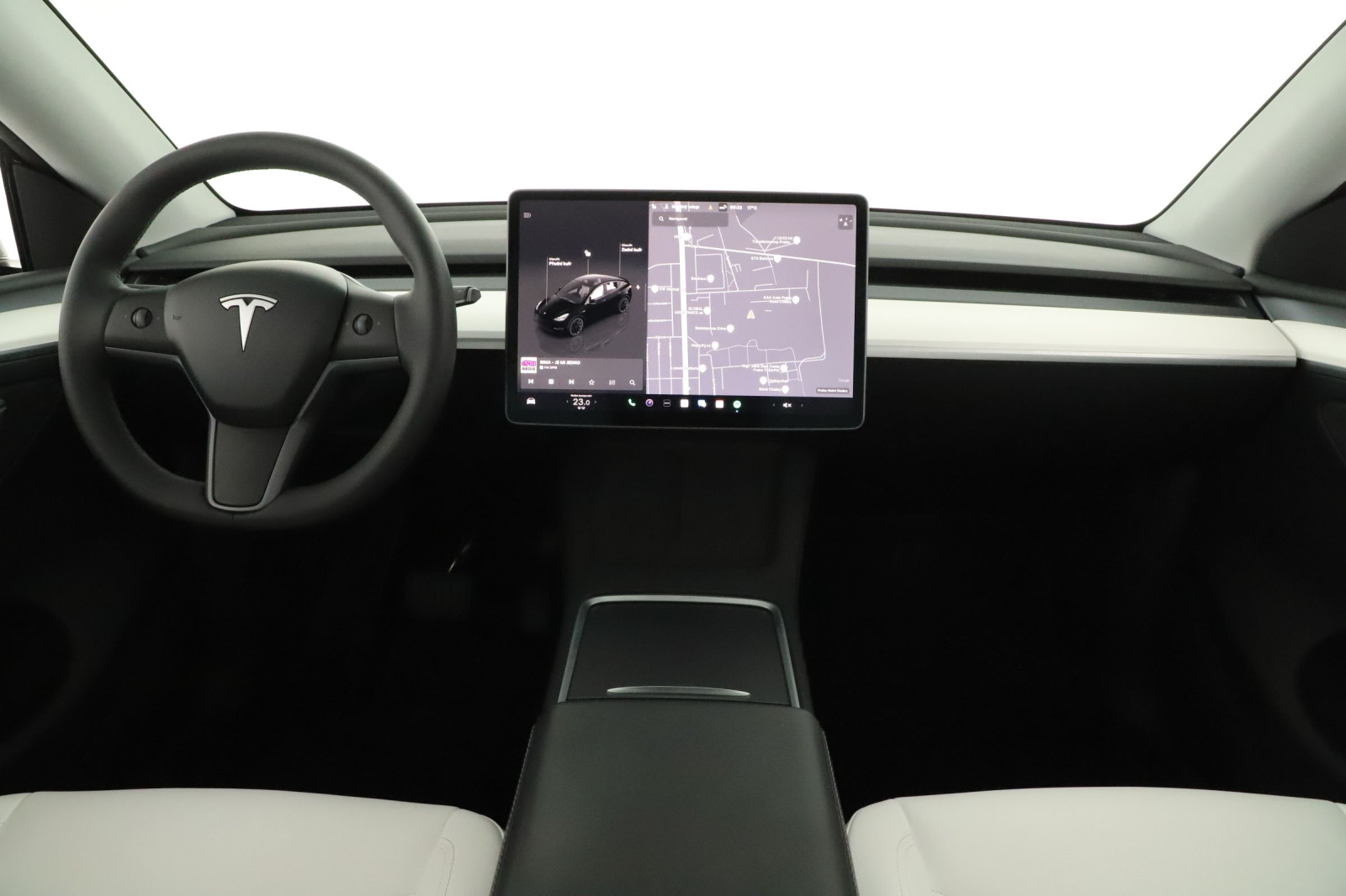 Tesla Model Y - 2023