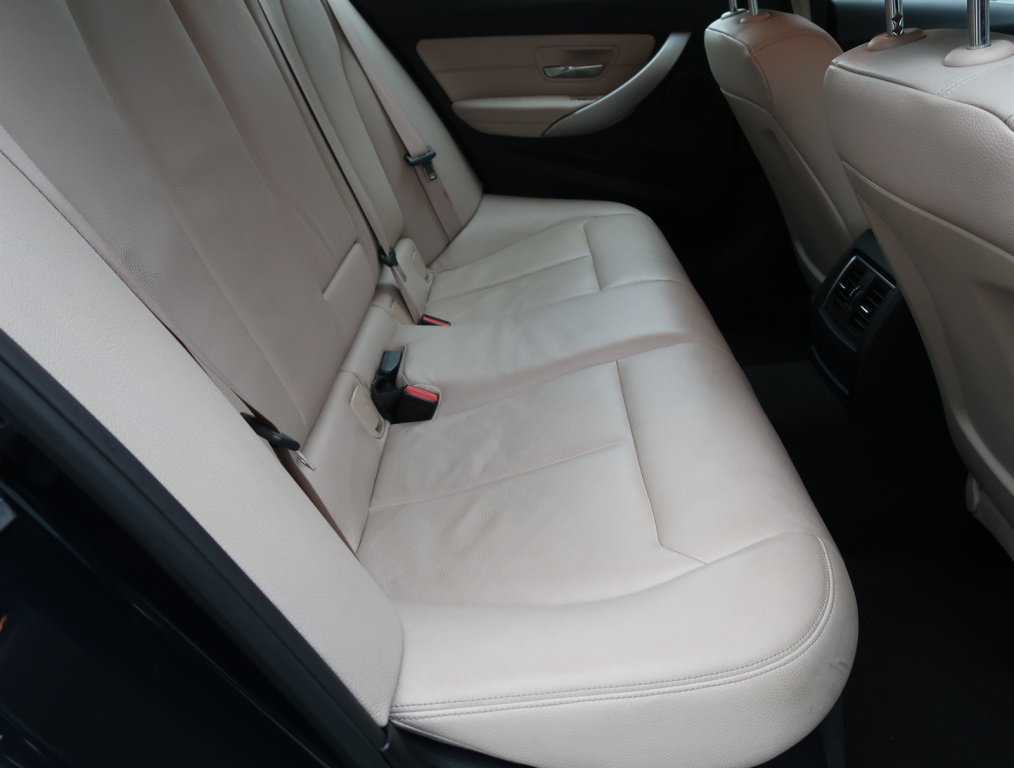 BMW 3