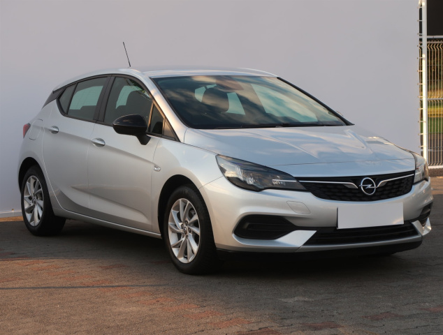 Opel Astra 2021