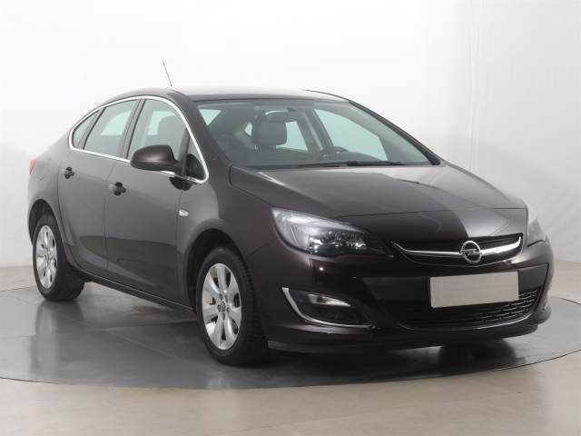 Opel Astra 2015