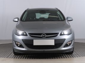 Opel Astra - 2013