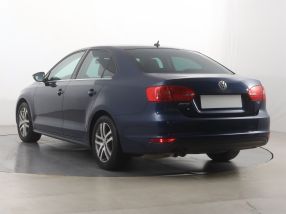 Volkswagen Jetta - 2012