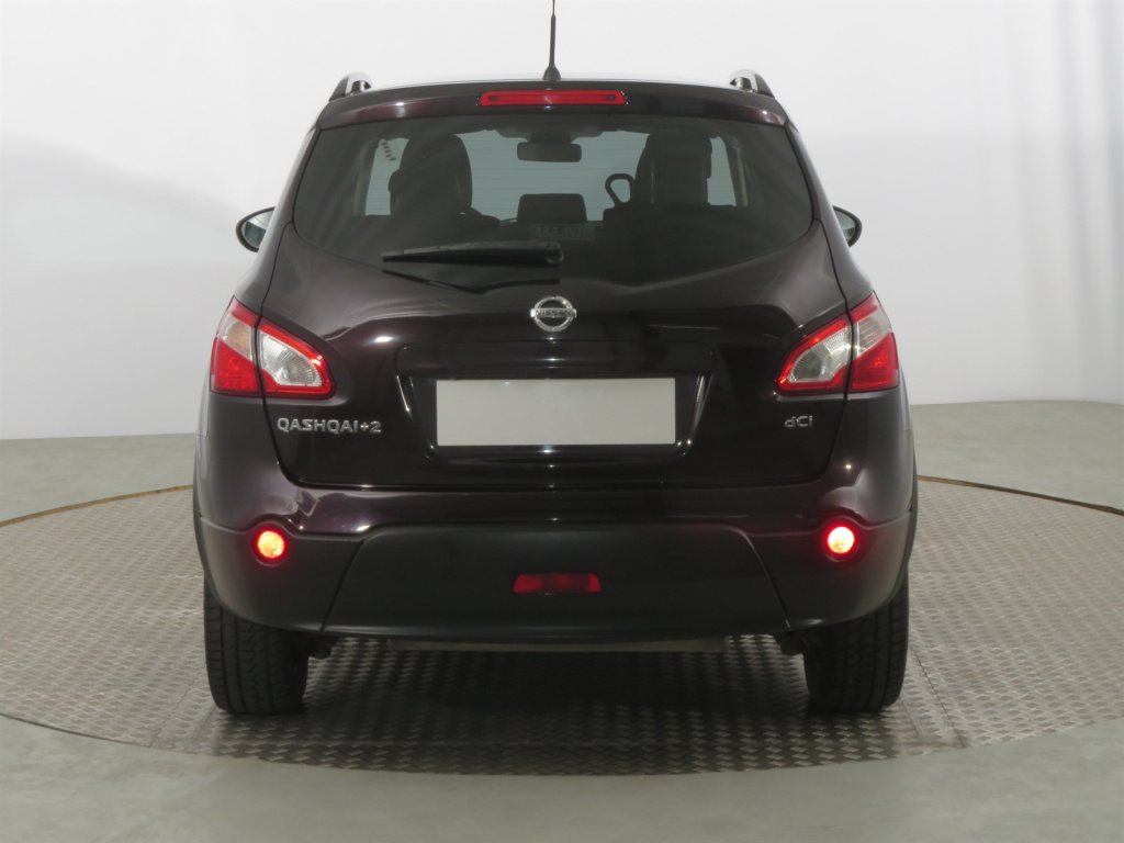 Nissan Qashqai+2