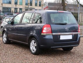 Opel Zafira - 2009