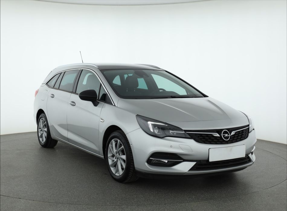 Opel Astra - 2021