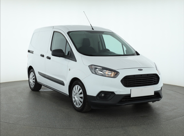 Ford Transit Courier 2018