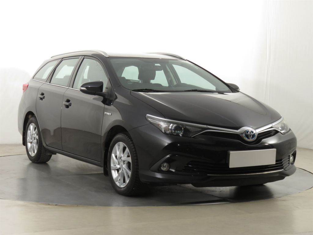 Toyota Auris, 2016, Hybrid, 100kW