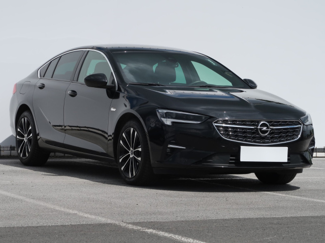 Opel Insignia 2021