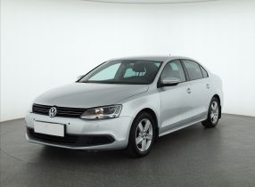 Volkswagen Jetta - 2011