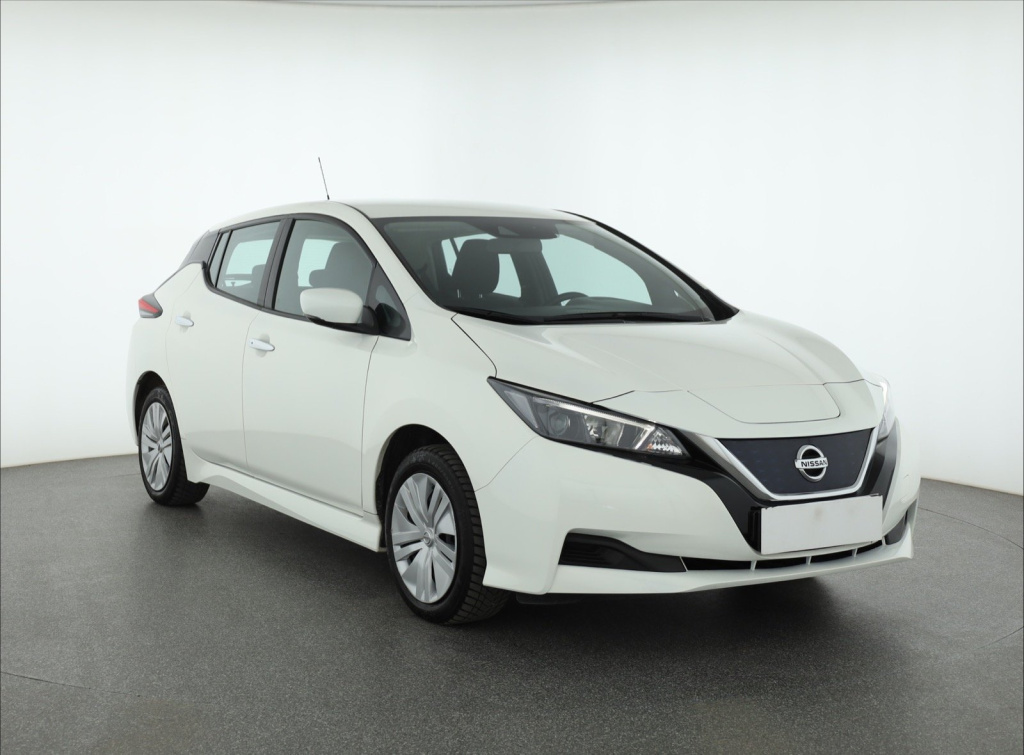 Nissan Leaf 40 kWh, 2021, 40 kWh, 110kW