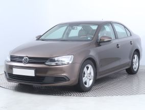 Volkswagen Jetta - 2011