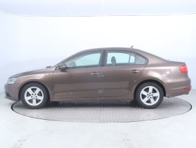 Volkswagen Jetta - 2011