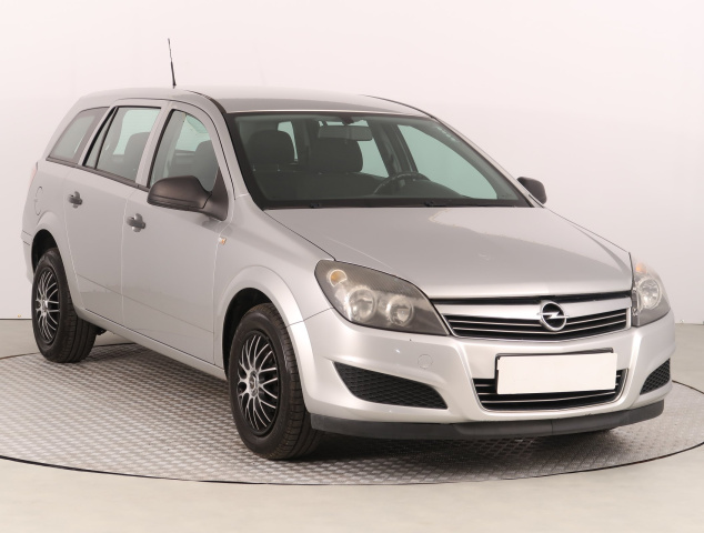 Opel Astra 2011