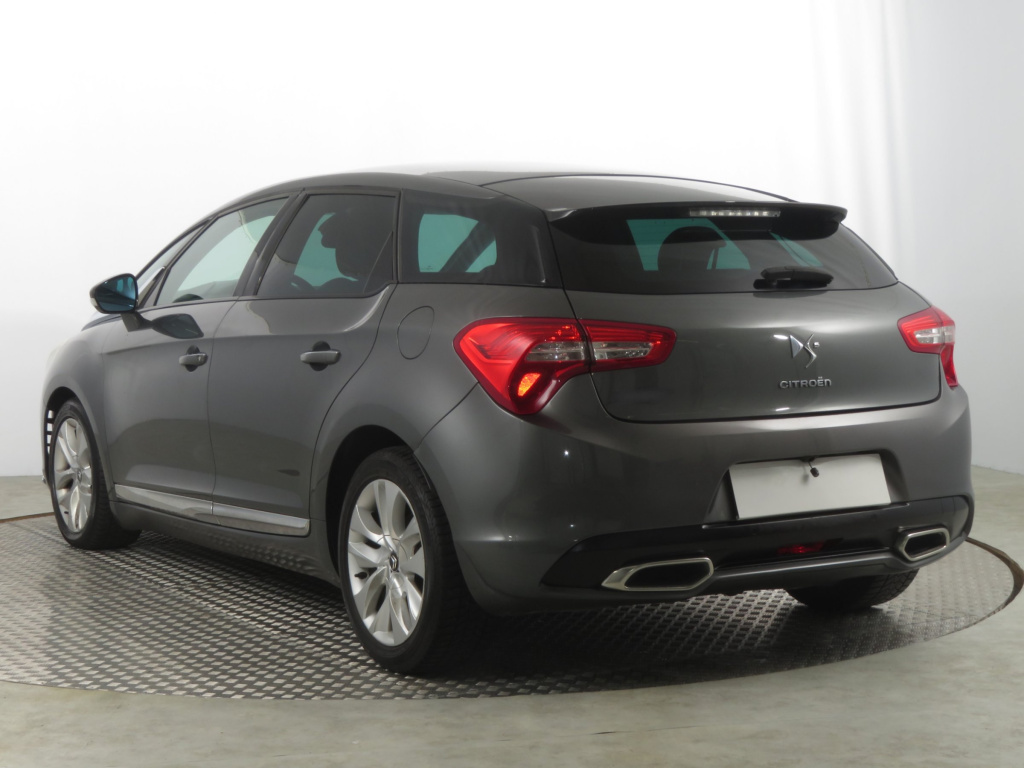 Citroen DS5