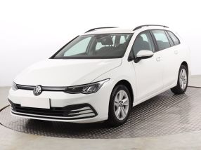 Volkswagen Golf - 2021