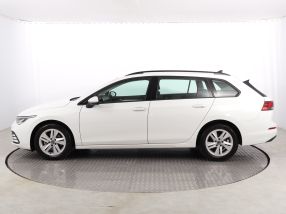 Volkswagen Golf - 2021