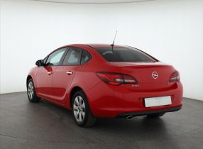 Opel Astra - 2015