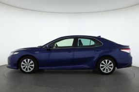 Toyota Camry - 2019
