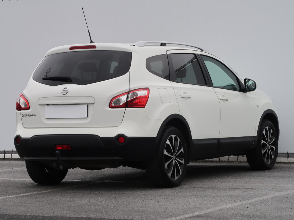 Nissan Qashqai+2