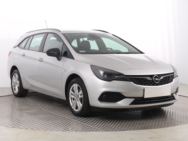 Opel Astra 2021