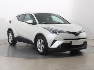 Toyota C-HR, 2016