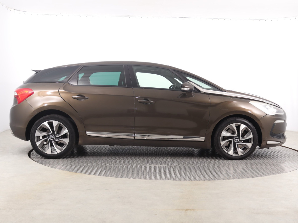 Citroen DS5