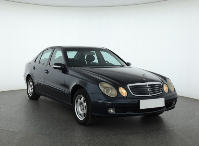 Mercedes-Benz E 2002