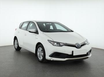 Toyota Auris, 2015