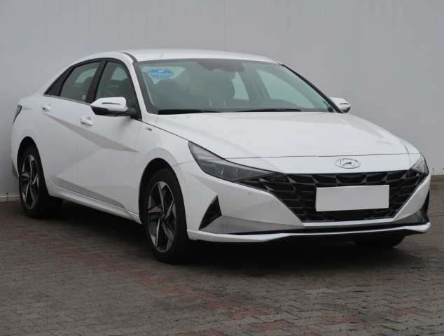 Hyundai Elantra 2023