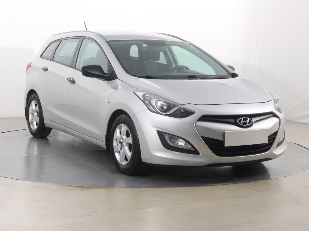 Hyundai i30, 2012, 1.6 MPI, 88kW