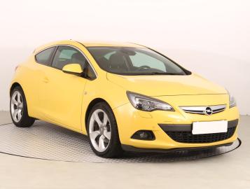 Opel Astra, 2011